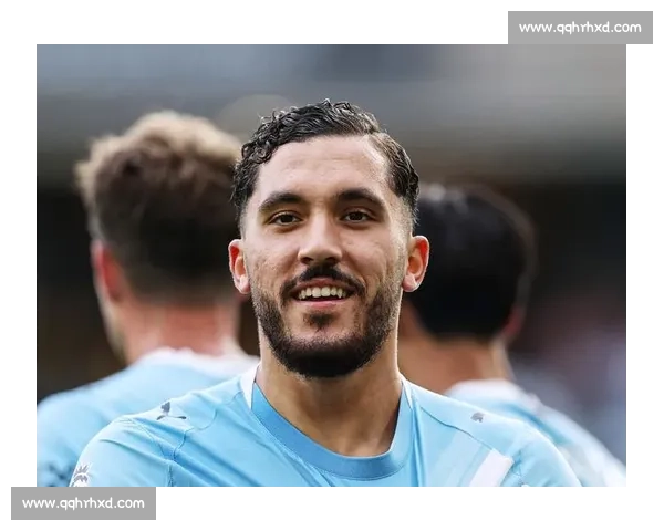 曼城世俱杯首战备战训练：新援谢尔基、赖因德斯合练亮相