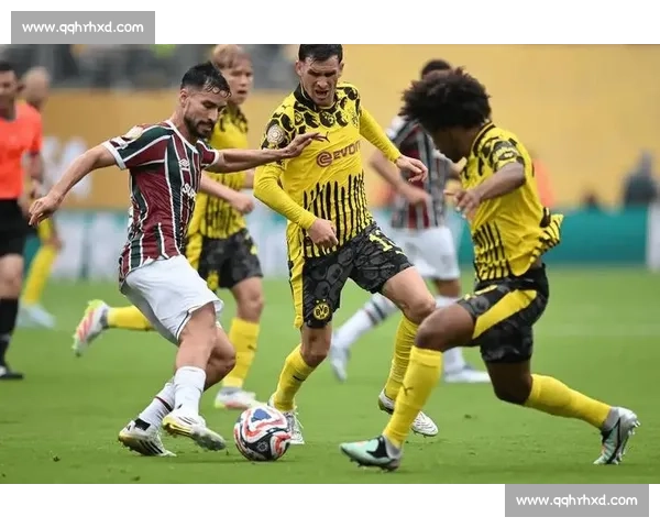 帕尔梅拉斯半场闷平博塔弗戈 攻防拉锯战三人染黄 帕尔梅拉斯半场闷平博塔弗戈 攻防拉锯战三人染黄