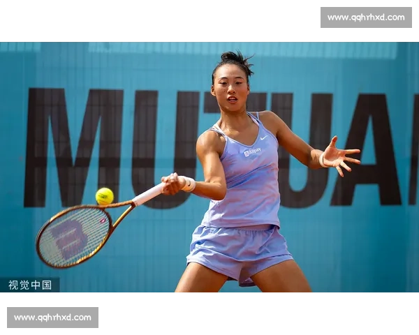 郑钦文破发关键局点燃逆转希望！首盘 3 平展现大心脏特质